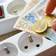 CENE ELEKTRIKE ZA GOSPODINJSTVA POD POVPREČJEM EU: Za ostale odjemalce pa tik nad njim