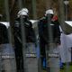 Policija v Novem Sadu skušala pregnati študente, ki so čez noč nadaljevali blokado sodišča