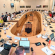 Na ESS-ju predlagajo družbeni dogovor, da denar za vojsko ne bo zarezal v socialo