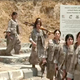 Kurdski PKK začel proces razorožitve s simbolnim zažigom orožja v Iraku