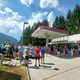 Protest zaradi zaprtja bencinskega servisa na Črnem vrhu