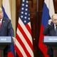 Kremelj ne izključuje možnosti srečanja Putina in Trumpa, če bo ameriški predsednik prišel v Peking