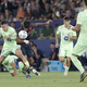 Barceloni uspela vrnitev po zaostanku z 0:2, Atletico le remiziral z Elchejem