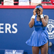 Kanadska najstnica po dobri uri odpihnila prvo nosilko Coco Gauff