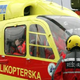 Urgentni zdravniki in reševalci nasprotujejo razpisu za helikopterja