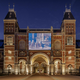 Na fasadi Rijksmuseuma projekcija 34 ur dolgega filma Steva McQueena o okupiranem Amsterdamu