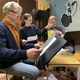 Prva beseda je mama: nova radijska serija, ki osvetljuje različne vidike (ne)materinstva