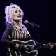 Dolly Parton ne bo na praznovanju 80. rojstnega dne v Grand Ole Opryju