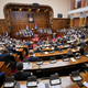 Srbski parlament zaradi nesklepčnosti znova ni glasoval o nezaupnici vladi