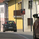 Skozi mestno jedro, kjer je omejitev 10 km/uro, ujeli voznika, ki je vozil kar 124 km/uro