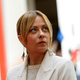Meloni na parlamentarne volitve prihodnje leto z uspešno prestanim preizkusom priljubljenosti