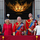 Slavje v Buckinghamski palači ob rojstnem dnevu kralja Karla brez Harryja in Andrewa