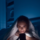 Kako vpliva na spanec, če imate med spanjem telefon na nočni omarici?