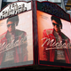 Zakaj se biografski film o Michaelu Jacksonu izogiba Michaelu?