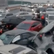 Huda nesreča na poledeneli avtocesti, trčilo več kot sto vozil #video