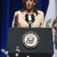 Trump blokira Harrisovo