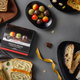 Ni časa za kuhanje? Tako lahko brez zapletenih priprav postrežete vrhunske jedi
