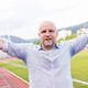 Danes bo znan prvi polfinalist. Lahko Pevnik preseneti Stojanovića?