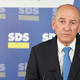 Prvak SDS Janez Janša pod drobnogledom inšpektorjev