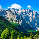 Alpska dolina, ki k oddihu vabi vse leto
