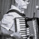 Umrl je znani istrski harmonikar Andrejček