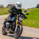 Klasika, ki je vedno aktualna: pravi retro motocikel ob jubileju znamke #foto
