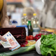 Kje Slovenci prihranijo največ pri vsakodnevnih nakupih?