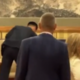 Tega človeka ni bilo nikoli tu: po pogovoru s Putinom so prišli čistilci #video #video