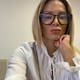 Bivši jo že tri leta zalezuje: razbija steklo, vrata poliva s kislino