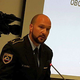 Komandir ne mara policistk