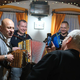 Muzikanti v Medvedovem brlogu