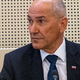 Ste slišali, kaj je rekel Janša o mladih z majico »obstajata samo dva spola«?