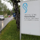 Po telefonu niso želeli svetovati, potem so jo za 2 dni prisilno hospitalizirali