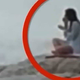 24-letna igralka umrla v morju, potem ko jo je s skale odnesel ogromen val (VIDEO)