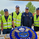 Osnovnošolca z motorjem že drvita sto na uro