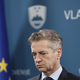 Ste videli, kako ga je po tragičnem požaru v Kočanih polomil Robert Golob? (FOTO)