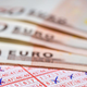3 astrološki znaki lahko osvojijo sedmico na lotu v 2025! Preverite, ali ste med srečneži