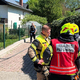 V Črnučah zagorela hiša! V objektu ujete osebe, prihitela tri gasilska vozila (FOTO)