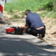 Tuji turist obvestil policiste, kraj nevarne najdbe izven naselja Kal-Koritnica takoj zavarovali