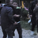 Drama pri Novem mestu, moški naj bi grozil tudi z nožem in pištolo (FOTO)
