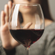 Slovenci – od šamanov do zasužnjenih pivcev: kako nas je alkohol odrezal od korenin