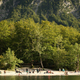 Posamezniki odpovedujejo kampiranje ob Bohinjskem jezeru. Je kopanje nevarno? Župan odgovarja