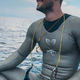 Človek pod vodo zdržal več kot 29 minut