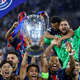 Gala ples PSG po taktih Luisa Enriqueja