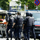 RAZMERE V GRADCU SO POD NADZOROM: Slovenija po smrtonosnem streljanju izreka sožalje