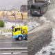 Silovite nevihte pri severnih sosedih! Z bagri odstranjujejo točo, ceste pod vodo, podrto drevje (VIDEO)