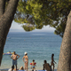 Šok na hrvaški plaži sredi belega dne! Ženska vstopila v kabino, nato pa ...
