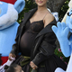 Žareča Rihanna s sinovoma prvič na rdeči preprogi (Suzy)