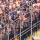Glasno peli »Kosovo je srce Srbije«, sledil kaos (VIDEO)