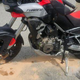 Počilo na lokalni cesti, motorista so morali odpeljati (FOTO)